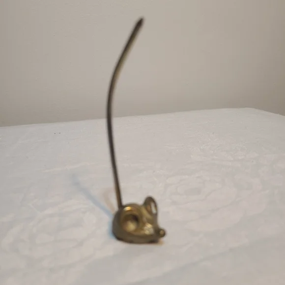 Brass ring holder mouse - Picture 2 of 3